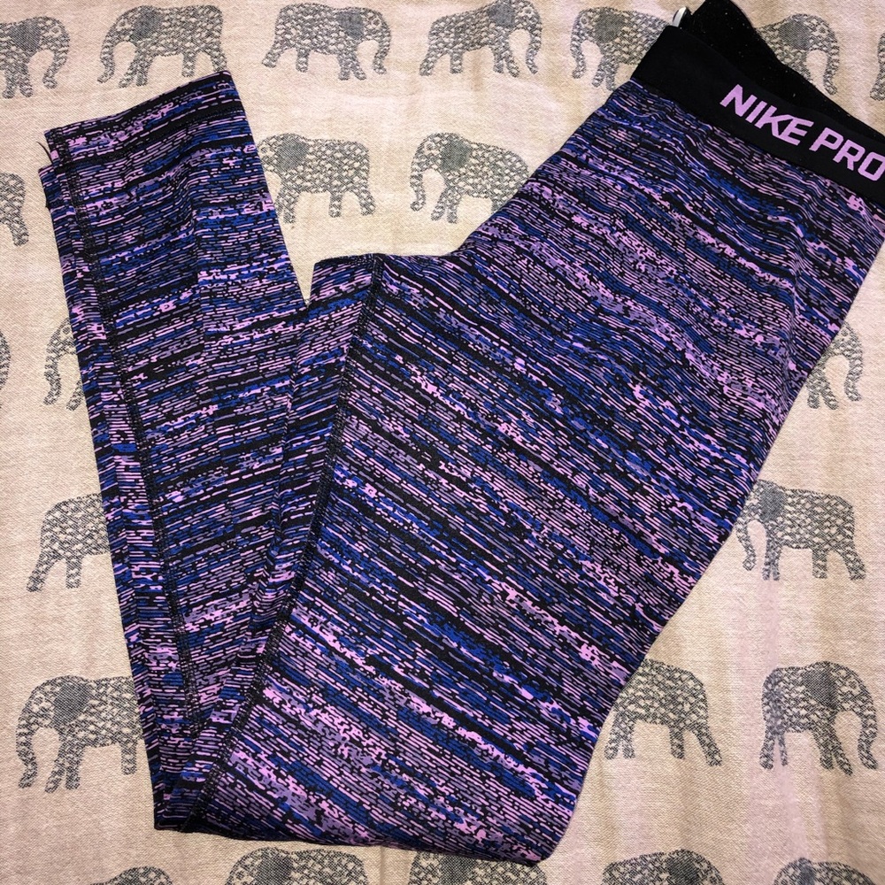 Women’s Nike Pro Fleece Lined Leggings